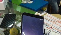 Mặt trước của của một phiên bản Galaxy S9 giả mạo sản xuất bởi một công ty Trung Quốc. Nguồn: Gizmochina