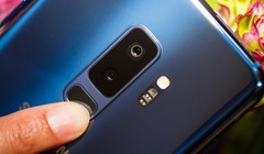 Samsung đã lắng nghe người dùng và thay đổi vị trí cảm biến vân tay. Nguồn: CNET
