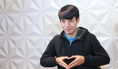 Trung vệ Bùi Tiến Dũng được biết như một người con hiếu thảo, luôn quan tâm đến gia đình