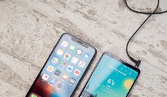 iPhone không còn cổng tai nghe là lý do người dùng chuyển sang Android. Nguồn: PhoneArena