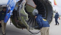 Cánh quạt thứ 13 bị vỡ văng vào trục quay của động cơ là nguyên nhân của vụ tai nạn khiến một hành khách thiệt mạng. Nguồn: DallasNews