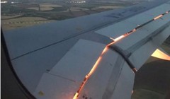 Cảnh cánh máy bay bốc cháy được các tuyển thủ Saudi Arabia ghi lại 