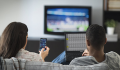 Nhiều Smart TV hiện nay đi kèm chức năng theo dõi hành vi người dùng