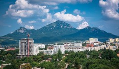 Thành phố Pyatigorsk bao quanh năm ngọn núi 