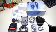 Mẫu BlackBerry 7730 được yêu thích trong một thời gian dài nhờ màn hình màu 3 inch độ phân giải 240 x 240 pixel, nhắn tin BBM, kiểm tra email... cùng các ưu điểm về độ bền và sự ổn định.