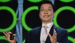 Ông Lee Kai-fu, Chủ tịch Sinovation Venture tin rằng, phần lớn tài sản do AI tạo ra sẽ rơi vào tay Mỹ và Trung Quốc vì họ có nhiều tài năng lớn, cũng như quy mô thị trường của họ
