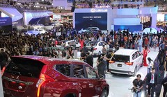 Lượng ô tô nhập khẩu từ khu vực ASEAN đang đổ về Việt Nam