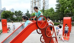 Bánh xe được dùng để chế tạo khung các bộ phận trong công viên vui chơi