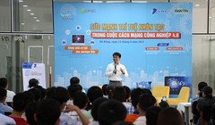 Ông Trần Nguyên Vũ chia sẻ tại workshop.