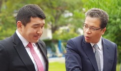 Đại sứ Đặng Minh Khôi (bìa phải) chia sẻ về niềm tin vào giới trẻ và CNTT trong việc phát triển đất nước. Ảnh: Thành Duy.