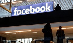 Khi phần mềm phát hiện một người nào đó có ý định tự tử, nó sẽ thông báo cho đội ngũ những người chuyên xử lý vụ việc. Ảnh Reuters