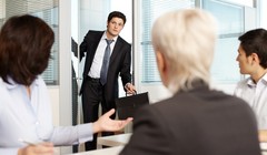 Bạn sẽ không được đánh giá cao nếu thường xuyên đi muộn.