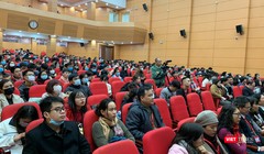 Hàng trăm bác sĩ tương lai được cung cấp kiến thức đầy đủ, khoa học về bệnh dịch Corona