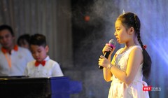 Em bé ra đời từ kỹ thuật hỗ trợ sinh sản cho môt cặp vợ chồng hiếm muộn