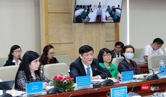 Q. Bộ trưởng Bộ Y tế Nguyễn Thanh Long: Việt Nam quan tâm đến mục tiêu kép là vừa đảm bảo giao lưu thương mại, vừa đảm bảo phòng, chống dịch bệnh (ảnh: Trần Minh)