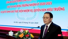 GS.TS.NGND. Tạ Thành Văn – Bí thư Đảng uỷ, Chủ tịch Hội đồng Trường Đại học Y Hà Nội