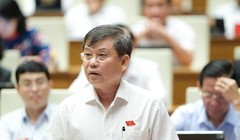 ĐBQH Lê Minh Trí - Đoàn ĐBQH TP. Hồ Chí Minh - Viện trưởng Viện Kiểm sát Nhân dân tối cao.