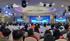 Diễn đàn “Ngành Dược đổi mới sáng tạo, tối ưu điểm chạm khách hàng” thu hút khoảng 500 đại biểu