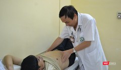 GS.TS. Mai Trọng Khoa - chuyên gia về điều trị ung thư bằng y học hạt nhân - kiểm tra sức khỏe cho bệnh nhân ung thư khi điều trị bằng y học hạt nhân