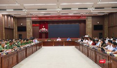 Sáng nay, Hà Nội có cuộc họp đánh giá bước đầu và đề ra các biện pháp xử lý hậu quả của vụ hỏa hoạn xảy ra tại chung cư mini phố Khương Hạ. (ảnh: Ngọc Yến)