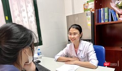 BSCKII. Cao Thị Ánh Tuyết tư vấn cho một bệnh nhân bị rối loạn học tập