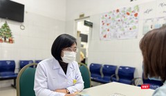 BS. Trịnh Thị Vân Anh - Phòng Rối loạn liên quan đến stress và Sức khoẻ tình dục & giới tính - tư vấn cho bệnh nhân