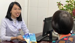 Cụ bà mắc Alzheimer làm nhiều việc kỳ lạ, bác sĩ đưa ra lời khuyên