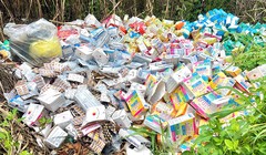 Không thể "xem thường" những đống hàng hóa bị vứt bỏ bí ẩn