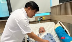 Phải làm gì nếu bị say nắng, ngất xỉu khi xem diễu binh?