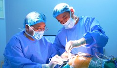 Lần đầu tiên cắt đa tạng tiểu khung thành công, cứu sống bệnh nhân ung thư 