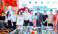 Bệnh viện ở Hà Nội được công nhận “Bệnh viện thực hành nuôi con bằng sữa mẹ xuất sắc”