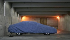 Cần phân biệt bạt phủ ô tô và bạt chống nóng xe ô tô