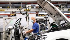 Các hãng ô tô toàn cầu thiếu hụt chất bán dẫn