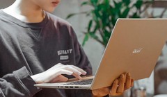 Dịch bệnh đang khiến laptop hút khách hơn điện thoại