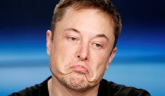 Elon Musk lại "làm trò trẻ con" trên mạng xã hội