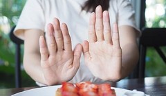 Xử lý nghiêm vi phạm về buôn lậu, hàng giả, hàng kém chất lượng, mất an toàn vệ sinh thực phẩm