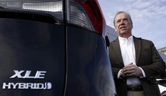 Mỹ: Lượng mua xe hybrid tăng vọt