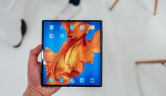 Điện thoại màn hình gập Huawei Mate X. (Ảnh: cnTechPost)