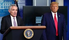 Cố vấn Scott Atlas (trái) được cho là thường nói chuyện cùng với Tổng thống Trump về các vấn đề liên quan đến đại dịch tại các cuộc họp ở Nhà Trắng. (Ảnh: ABC)