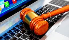 Đạo đức truyền thông cần được cân nhắc lại và thiết kế lại để phù hợp các phương tiện truyền thông ngày nay, không phải của của quá khứ. (Ảnh: Marketing Donut)