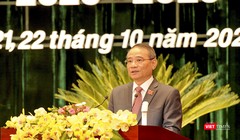 Ông Trương Quang Nghĩa – Uỷ viên Trung ương Đảng, Bí thư Thành uỷ Đà Nẵng khoá XXI phát biểu tại Đại hội đại biểu Đảng bộ TP Đà Nẵng lần thứ XXII, nhiệm kỳ 2020-2025 