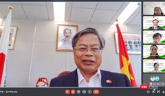 Ông Vũ Bình - Tổng lãnh sự Việt Nam tại Fukuoka tại buổi công bố chương trình tiếp nhận sinh viên Đà Nẵng sang Nhật để thực tập internship và làm việc tại TP Fukuoka 