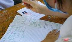 Học sinh tham dự kỳ thi vào lớp 10 THPT ở Đà Nẵng