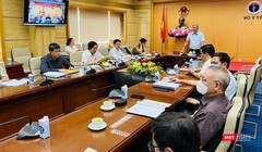 Quang cảnh hội nghịtập huấn hướng dẫn chẩn đoán, điều trị, phục hồi chức năng và tự chăm sóc một số bệnh hậu COVID-19 cho cán bộ y tế do Bộ Y tế tổ chức