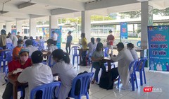 Sở Y tế Đà Nẵng khuyến cáo người dân không nên hoang mang, lo lắng quá mức và thực hiện nghiêm túc các biện pháp phòng dịch COVID-19 như đeo khẩu trang ở nơi công cộng, hạn chế tụ tập đông người nếu không cần thiết.