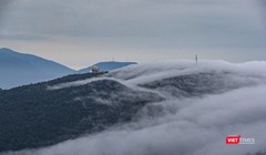 Suối mây đẹp ngỡ ngàng ở Sơn Trà trong ngày Tết Quý Mão