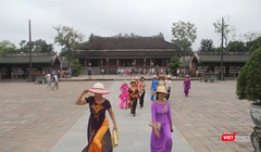 Du khách nữ mặc áo dài sẽ được miễn vé tham quan các điểm di tích Huế trong ngày 8/3