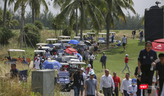 Du khách xem trận đấu trong khuôn khổ lễ hội Du lịch golf Đà Nẵng 2023 diễn ra trong dịp lễ Quốc khánh 2/9