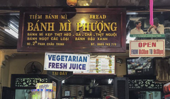 cơ sở Bánh mì Phượng (TP Hội An, Quảng Nam)