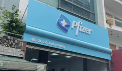 Cơ sở thẩm mỹ PFIZERS quảng cáo mang logo có dấu hiệu vi phạm nhãn hiệu hàng hóa của tập đoàn đa quốc gia Pfizer Inc., vi phạm pháp luật khi hành nghề (ảnh Sở Y tế TP.HCM)
